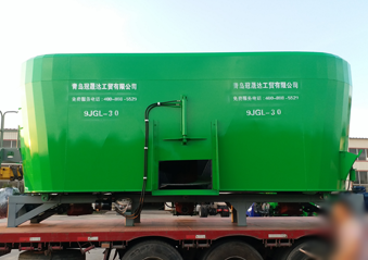 固定式多攪龍TMR飼料攪拌機(jī)9JGL-30 固定式多攪龍TMR飼料攪拌機(jī)9JGL-30